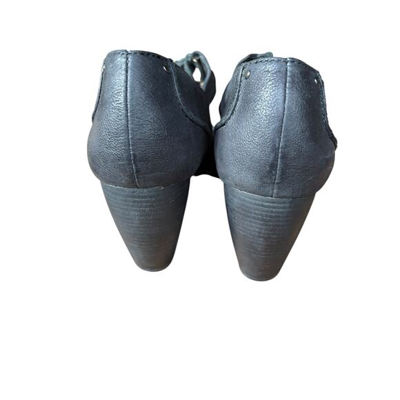 Eileen Fisher Black Leather Seamed Detail Laceup Closed Toe Wedge Heels - 7 - Picture 5 of 11